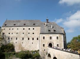 Burg Altpernstein，位于Micheldorf in Oberösterreich的酒店
