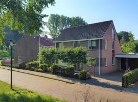 Holiday apartment with free parking Boven Jan Enkhuizen，位于恩克赫伊曾的度假短租房