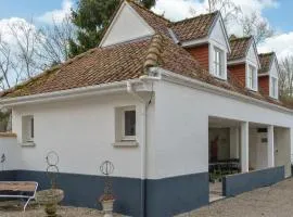 Cozy Apartment In Alette With Wifi