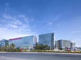 Crowne Plaza Guangzhou Huadu by IHG - Free Shuttle bus between hotel to Exhibition Center During Canton Fair