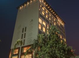 Hotel Clarks Premier ,Kota，位于Kota的酒店