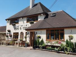 The Dog & Crook，位于Timsbury的酒店