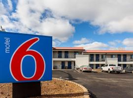 Motel 6-Show Low, AZ，位于Show Low Regional Airport - SOW附近的酒店