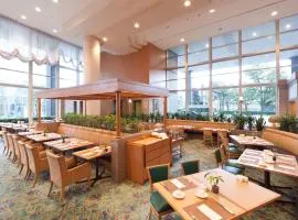 富山皇冠假日酒店&度假村