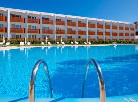 Malibu Foz Hotel - La Maison Younan，位于菲盖拉-达福什的酒店