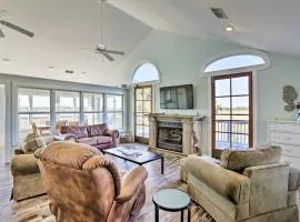 Cozy Waterfront Island House on Live Oak Island!