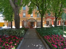 蕾佳娜赞恩酒店，位于博洛尼亚博洛尼亚市中心的酒店