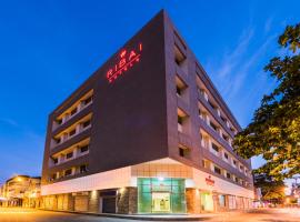 Ribai Hotels - Barranquilla，位于巴兰基亚大陆购物中心附近的酒店
