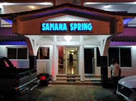 Hotel Samana Spring，位于圣塔芭芭拉-山美纳的酒店