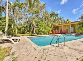 Quaint Central Miami Bungalow 10 Mi to Mid-Beach!，位于迈阿密的酒店