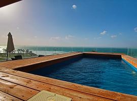 SeaScape Terraces Netanya，位于内坦亚波利格海滩附近的酒店