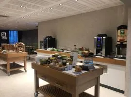 波尔多萨德佩萨克智选假日酒店