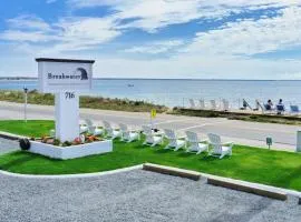 Breakwater Hotel