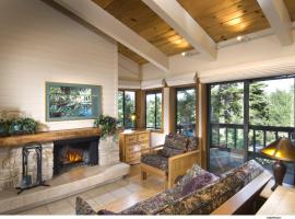 塔霍格兰离巴肯酒店，位于塔霍城的酒店