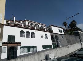 维拉特里辛那彭森酒店，位于丰沙尔的酒店