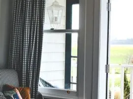 Te Kopura Lodge