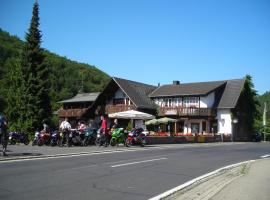 弗尔斯特豪斯酒店，位于Volkesfeld的酒店