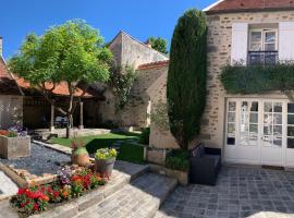 La Maison d'Emilie - Chambres d'hôtes，位于Chaumes-en-Brie的酒店