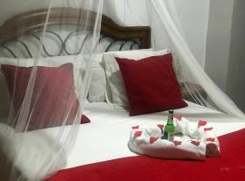 Hotel Argos，位于卡拉斯帕拉的酒店