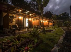 Tirimbina Rainforest Lodge，位于萨拉皮基的木屋