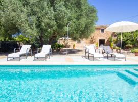 Preciosa Finca rustica con A/C y piscina exclusiva，位于阿尔盖达的酒店