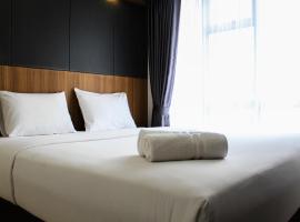 Warm and Cozy 3BR Apartment at M-Town Residence By Travelio，位于Pumpangsineng的酒店