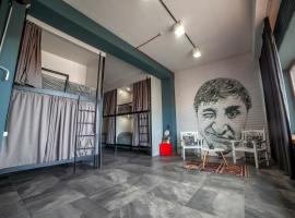 LOFT Hostel，位于久姆里的青旅