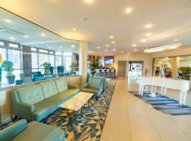 加埃夫勒宫贝斯特韦斯特酒店，位于埃夫勒的酒店