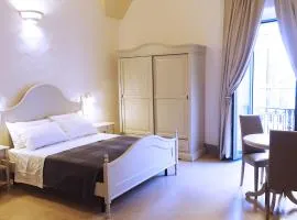 Le Finestre Su Porta Carrese - Luxury Rooms & Suites