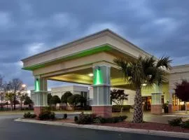 兰巴顿假日酒店