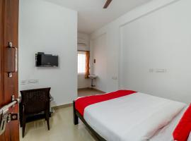 OYO 69588 The Oak Tree Hotel，位于埃罗德的酒店