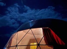 Al Sultana Luxury Camp，位于瓦迪拉姆的山林小屋