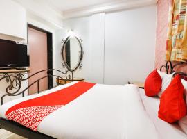 OYO 69786 Neetas Pushkar Mela Resort，位于Titwala的酒店
