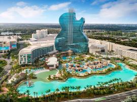 The Guitar Hotel at Seminole Hard Rock Hotel & Casino，位于劳德代尔堡Ramgoh Marina附近的酒店