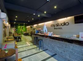 My Studio Hotel Juanda Airport Surabaya，位于Sedati的酒店