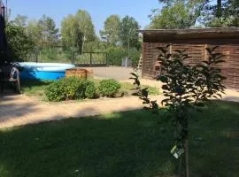 Helles Doppelzimmer im Untergeschoss mit Bad im Grünen nahe Potsdam
