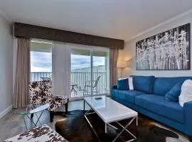 Fun and Functional Waterfront Condo - Heated Pool - WIFI