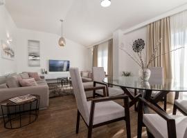 Iva Apartment，位于马卡尔斯卡Makarska Main Square附近的酒店