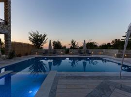 Villa Orthes，位于Orthés的带泳池的酒店