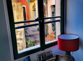 Maison de Ville typique Mentonnaise，位于芒通的酒店
