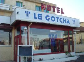 Le Gotcha，位于科隆比耶尔的酒店