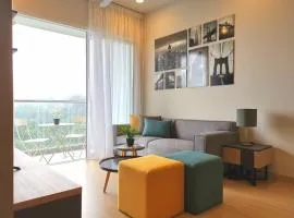 ELECTUS HOME at WINDMILL UPON HILLS GENTING - FREE WiFi & TV Box & Parking