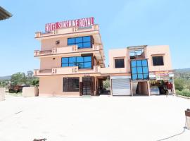 SPOT ON 41165 sunshine Royal，位于Una的酒店