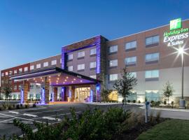 Holiday Inn Express & Suites - Wilmington West - Medical Park, an IHG Hotel，位于威尔明顿的住所