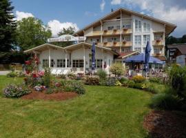 Hotel Kurpark，位于博登迈斯的酒店