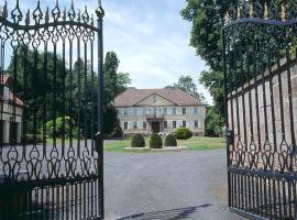 Hotel Kavaliershaus/Schloss Bad Zwesten，位于巴德茨韦斯滕的酒店