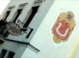 阿尔伯格梅里迪娜酒店