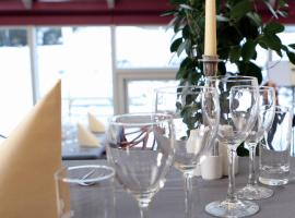 Hals Hotel & Brasserie，位于海尔斯的酒店