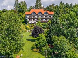 Kleines Hotel Kärnten，位于法克湖畔埃格的酒店
