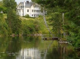 Bredsj&ouml; Herrg&aring;rd，位于海勒福什的宠物友好酒店